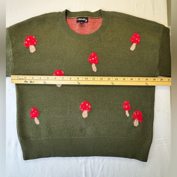 Originality Olive Green Sweater with Red Mushroom Design. Size XL - Picture 4 of 7